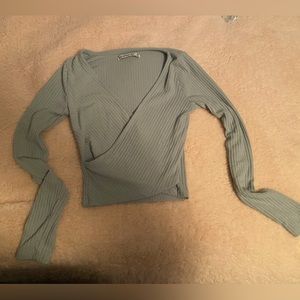 Low-cut teal long sleeve (XS)